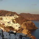 公寓 伊亚之峰酒店 *