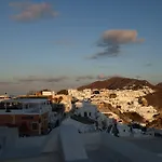 公寓 伊亚之峰酒店 *