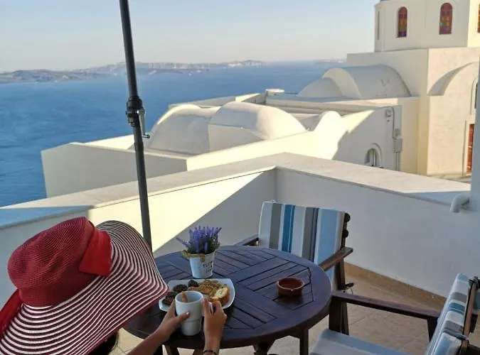 伊亚之峰酒店 *