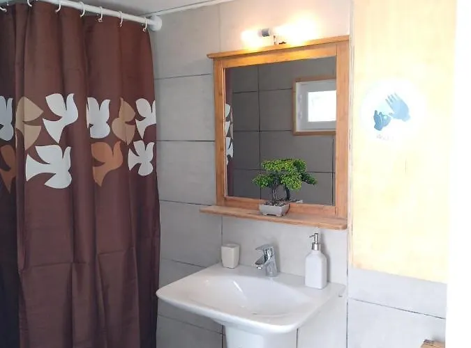 伊亚之峰酒店 * 伊亚